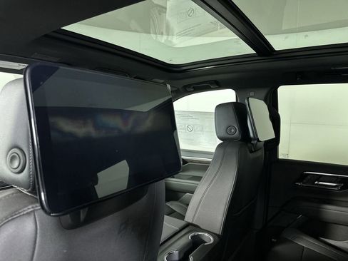 New 2026 Chevrolet Tahoe Z71 w/ Z71 Off-Road Package image 36