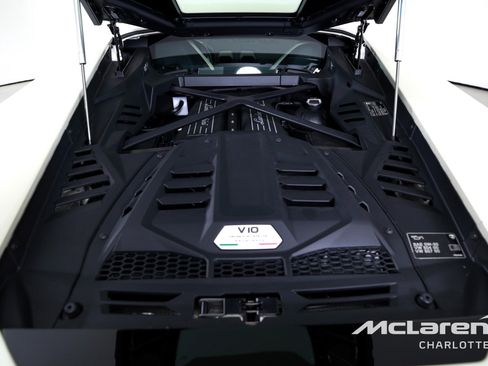 Used 2022 Lamborghini Huracan EVO image 23