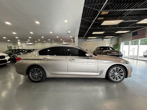 Used 2019 BMW 530i w/ Convenience Package image 8