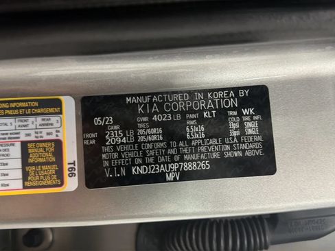 Used 2023 Kia Soul LX w/ LX Technology Package FWD image 28