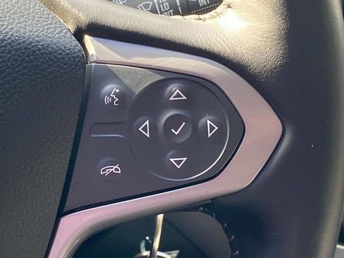 Used 2019 Chevrolet Colorado LT w/ Safety Package RWD image 21
