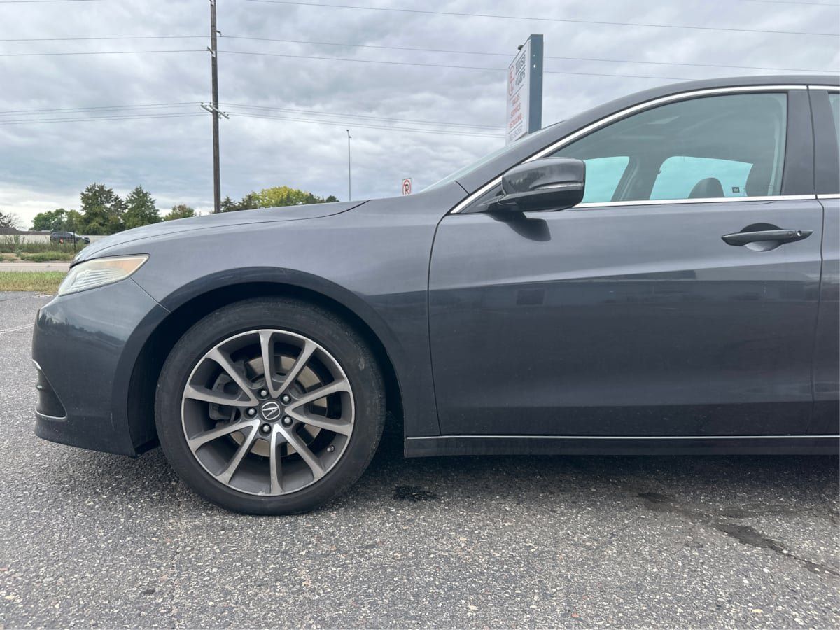 Used 2015 Acura TLX w/ Technology Package FWD image 21