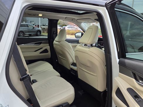 Used 2023 INFINITI QX60 Luxe w/ Cargo Package image 18