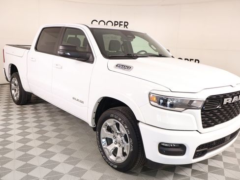 Used 2025 RAM 1500 Big Horn AWD/4WD image 1