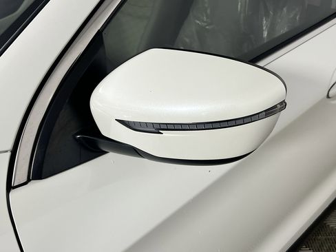 Used 2022 Nissan Rogue Sport SV image 13