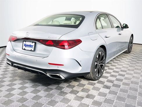 New 2026 Mercedes-Benz E 450 4MATIC Sedan image 6