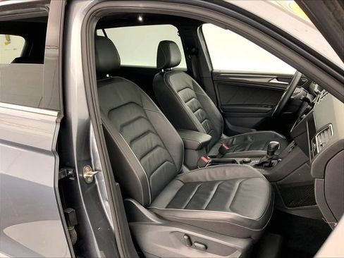 Used 2021 Volkswagen Tiguan SEL Premium R-Line AWD/4WD image 17