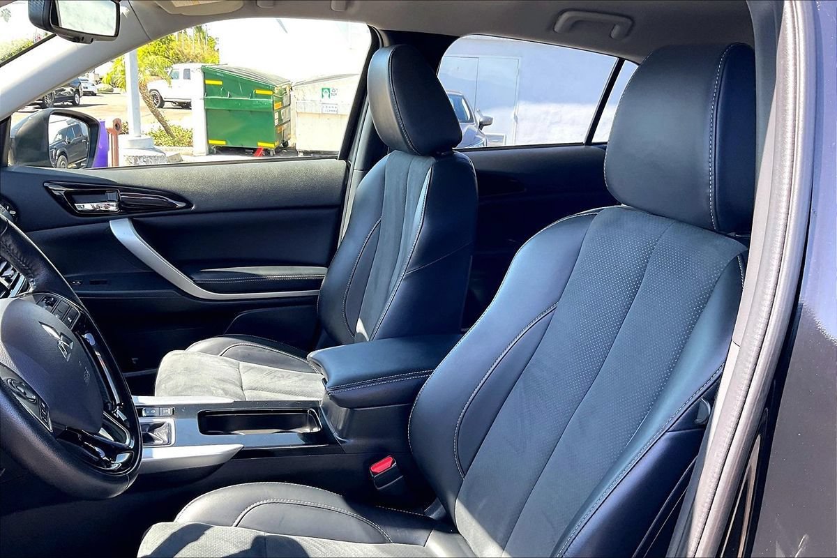 Used 2025 Mitsubishi Eclipse Cross SE AWD/4WD image 28