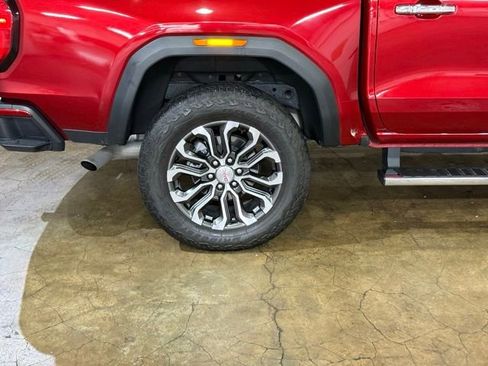 Used 2024 GMC Canyon Denali AWD/4WD image 34