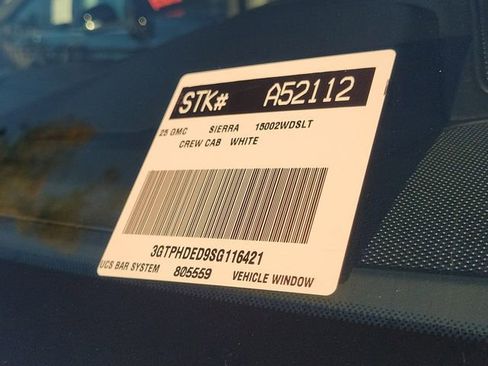 Used 2025 GMC Sierra 1500 SLT w/ SLT Premium Package image 32