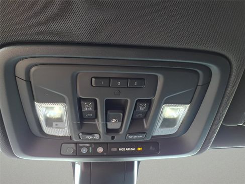 Used 2019 GMC Sierra 1500 AT4 w/ AT4 Premium Package image 27