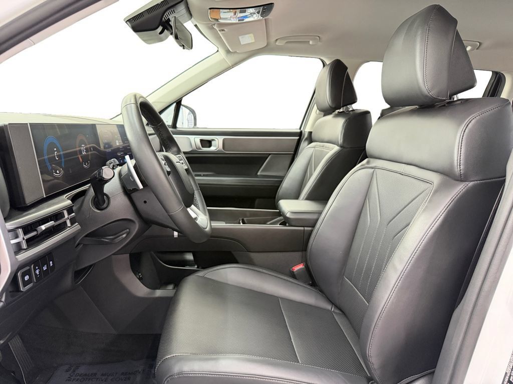 Used 2024 Hyundai Santa Fe SEL FWD image 10