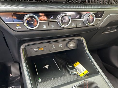 Used 2026 Honda CR-V TrailSport image 32