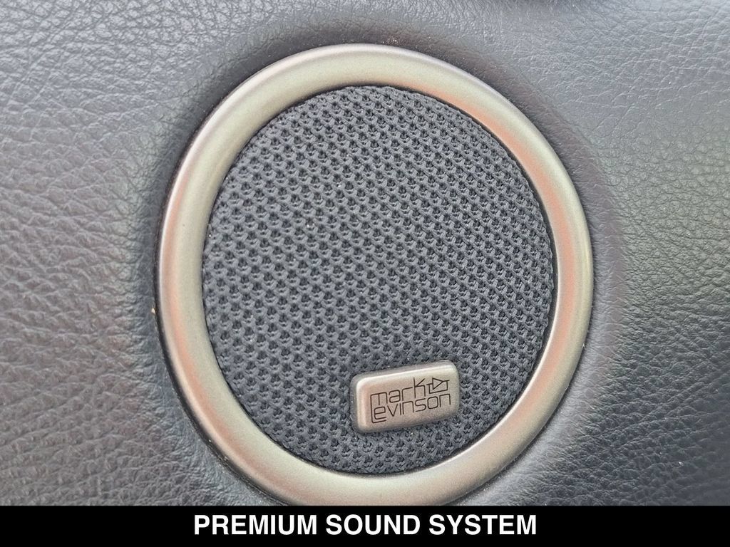 Used 2005 Lexus SC 430 Convertible w/ Preferred Accessory Pkg RWD image 21