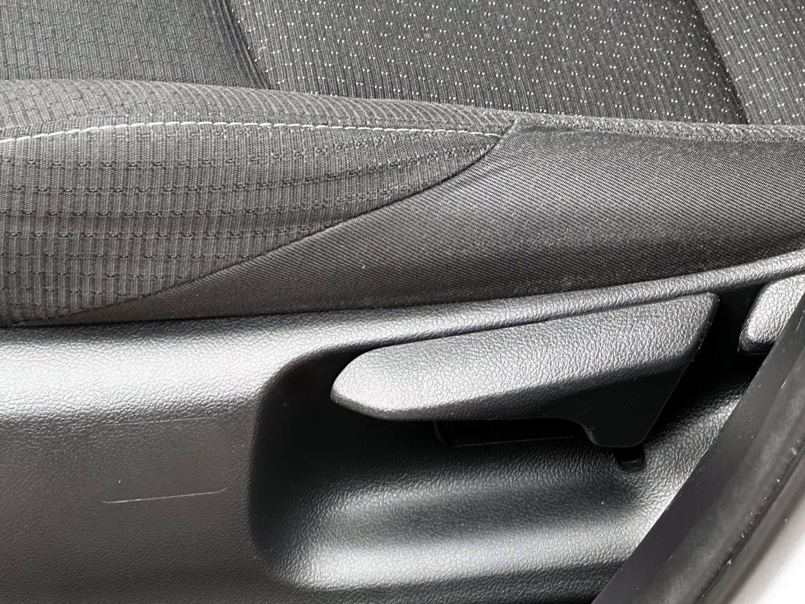 Certified 2019 Toyota C-HR LE FWD image 14