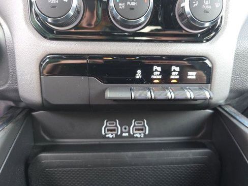 Certified 2025 RAM 1500 Big Horn AWD/4WD image 23