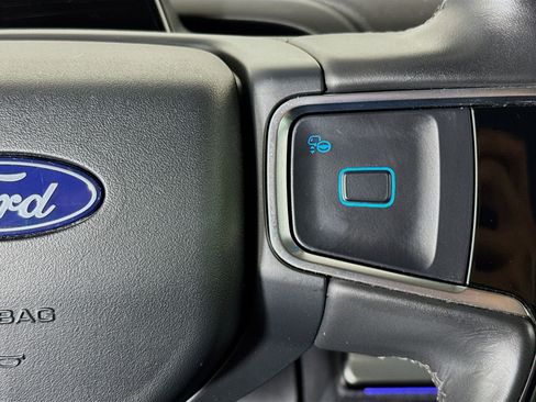 Used 2025 Ford Expedition Platinum AWD/4WD image 14