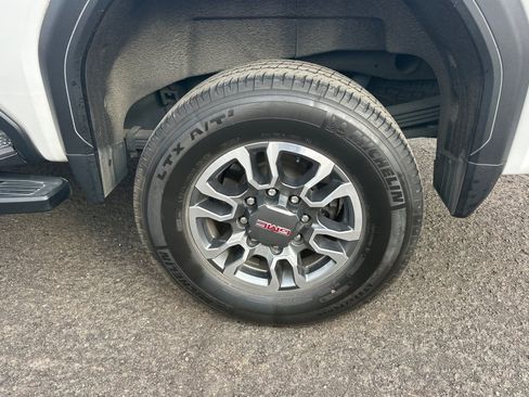 Used 2022 GMC Sierra 2500 SLT w/ Gooseneck/5TH Wheel Package image 7