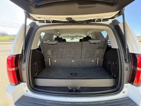 Used 2019 Chevrolet Tahoe LS image 15