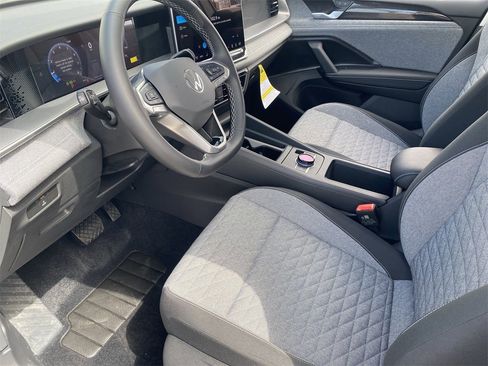 New 2025 Volkswagen Tiguan S image 14