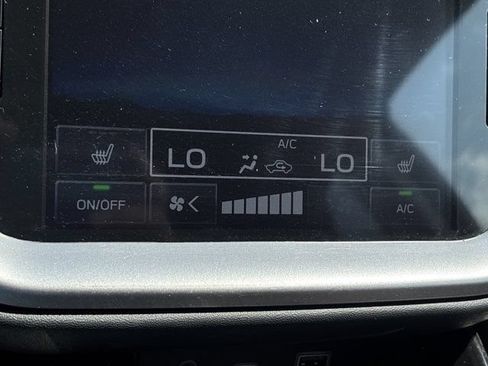 Used 2023 Subaru Outback Premium AWD/4WD image 32