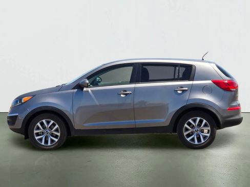 Used 2015 Kia Sportage LX FWD image 3
