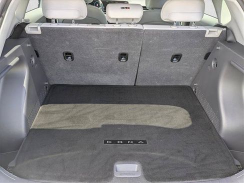 Certified 2025 Hyundai Kona SEL FWD image 6