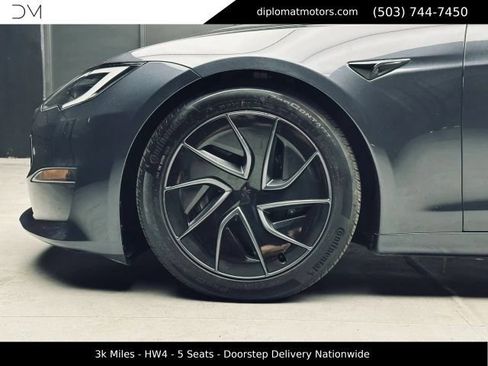 Used 2026 Tesla Model S AWD/4WD image 35