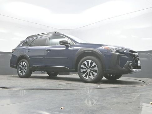 Used 2023 Subaru Outback Limited image 28