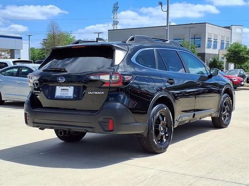 Used 2021 Subaru Outback Premium image 6