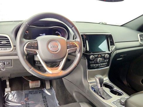 Used 2022 Jeep Grand Cherokee Laredo X AWD/4WD image 13