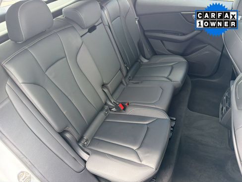 Used 2022 Audi Q8 Premium AWD/4WD image 30