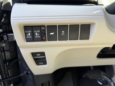 New 2026 Honda Odyssey EX-L image 32