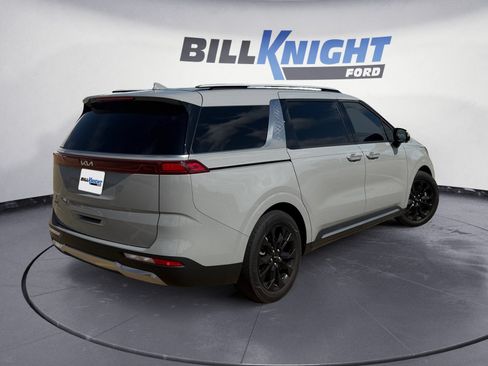 Used 2024 Kia Carnival SX Prestige FWD image 5