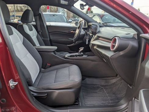 Used 2024 Chevrolet Trax RS w/ Driver Confidence Package image 12