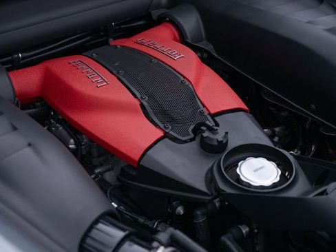 Used 2020 Ferrari F8 Tributo image 24