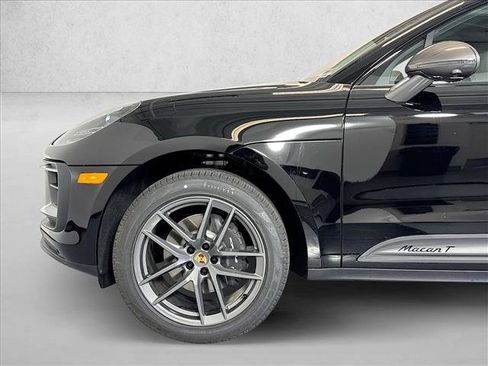 Used 2026 Porsche Macan Turbo AWD/4WD image 28