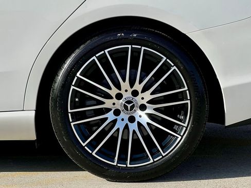 Certified 2023 Mercedes-Benz C 300 4MATIC Sedan image 34