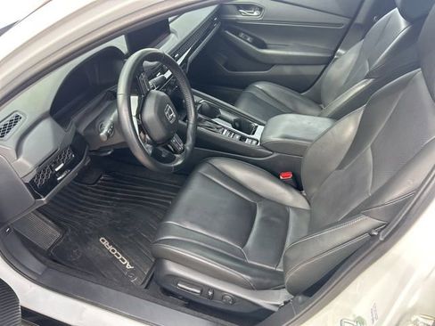 Used 2023 Honda Accord Touring image 14