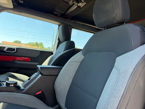 Used 2023 Ford Bronco 2-Door AWD/4WD image 17