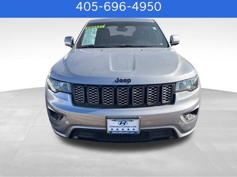 Used 2018 Jeep Grand Cherokee Altitude image 8