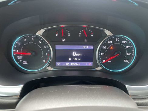 Used 2023 Chevrolet Traverse LT FWD image 12