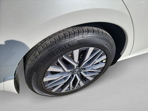 Used 2023 Nissan Altima 2.5 SV image 11