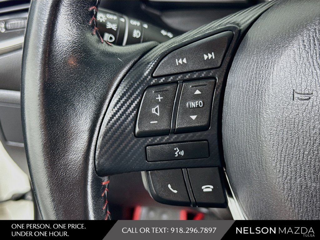 Used 2015 MAZDA MAZDA3 i Touring FWD image 23