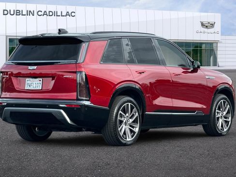 Used 2026 Cadillac Vistiq Sport w/ LPO, Floor Liner Package image 4