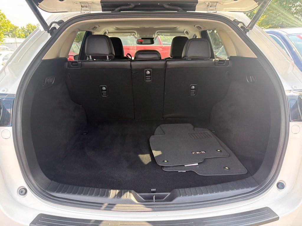Used 2021 MAZDA CX-5 Grand Touring w/ GT Premium Package FWD image 5