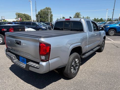 Used 2021 Toyota Tacoma SR RWD image 3