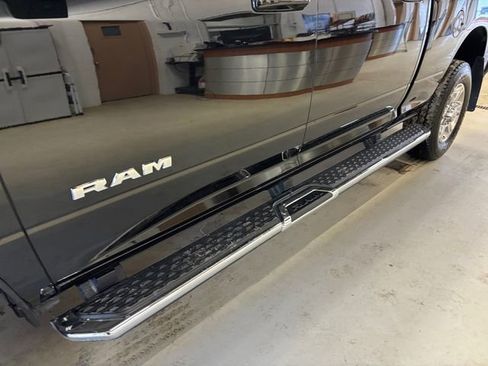 Used 2024 RAM 2500 Big Horn w/ Sport Appearance Package image 25