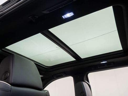 Certified 2023 Cadillac Escalade ESV Premium Luxury image 20