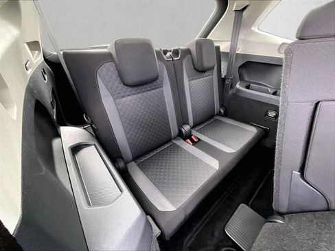 Used 2019 Volkswagen Tiguan S w/ Driver Assistance Package FWD image 30